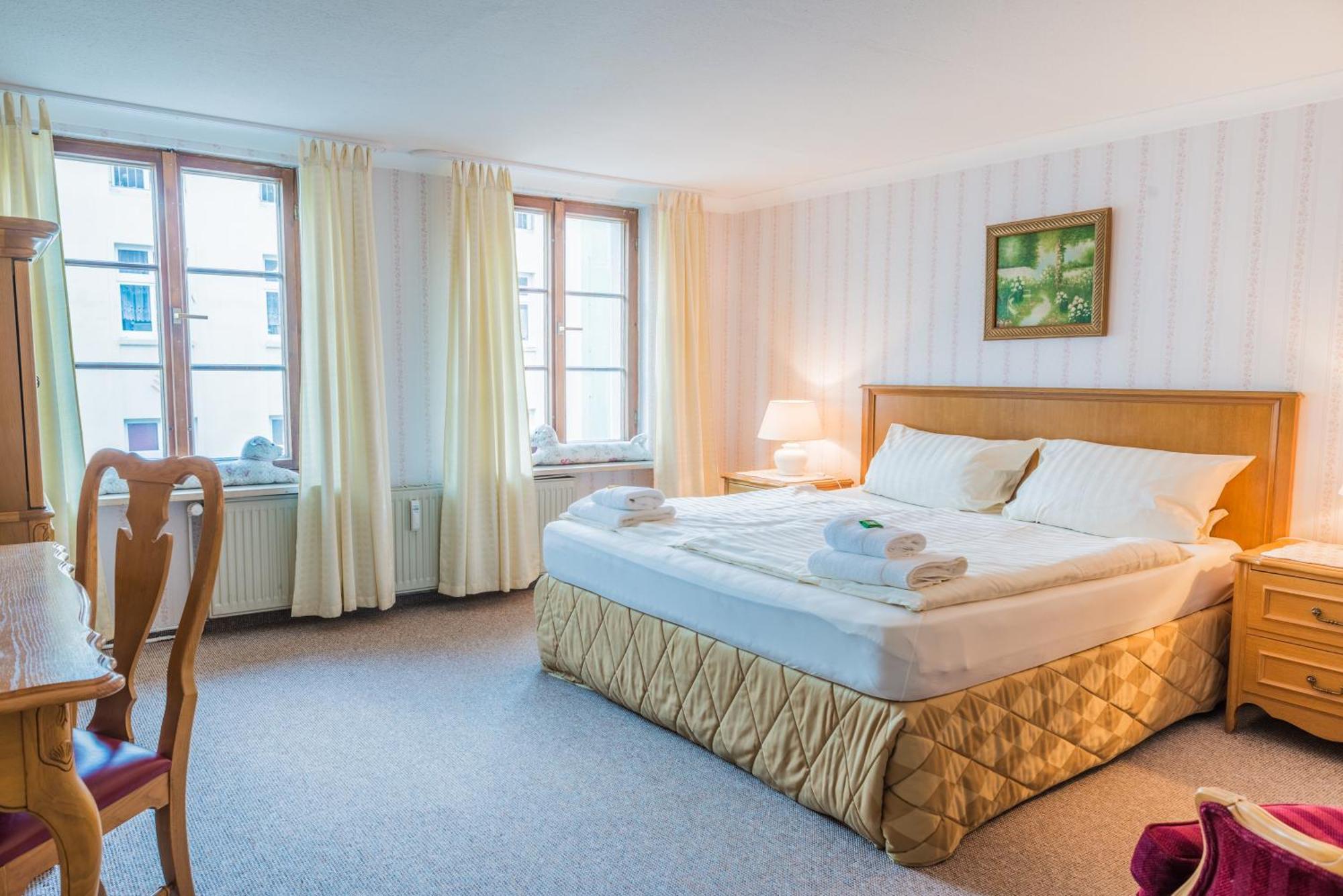 Romantisches Hotel Zur Traube Schwerin Σβερίν Δωμάτιο φωτογραφία