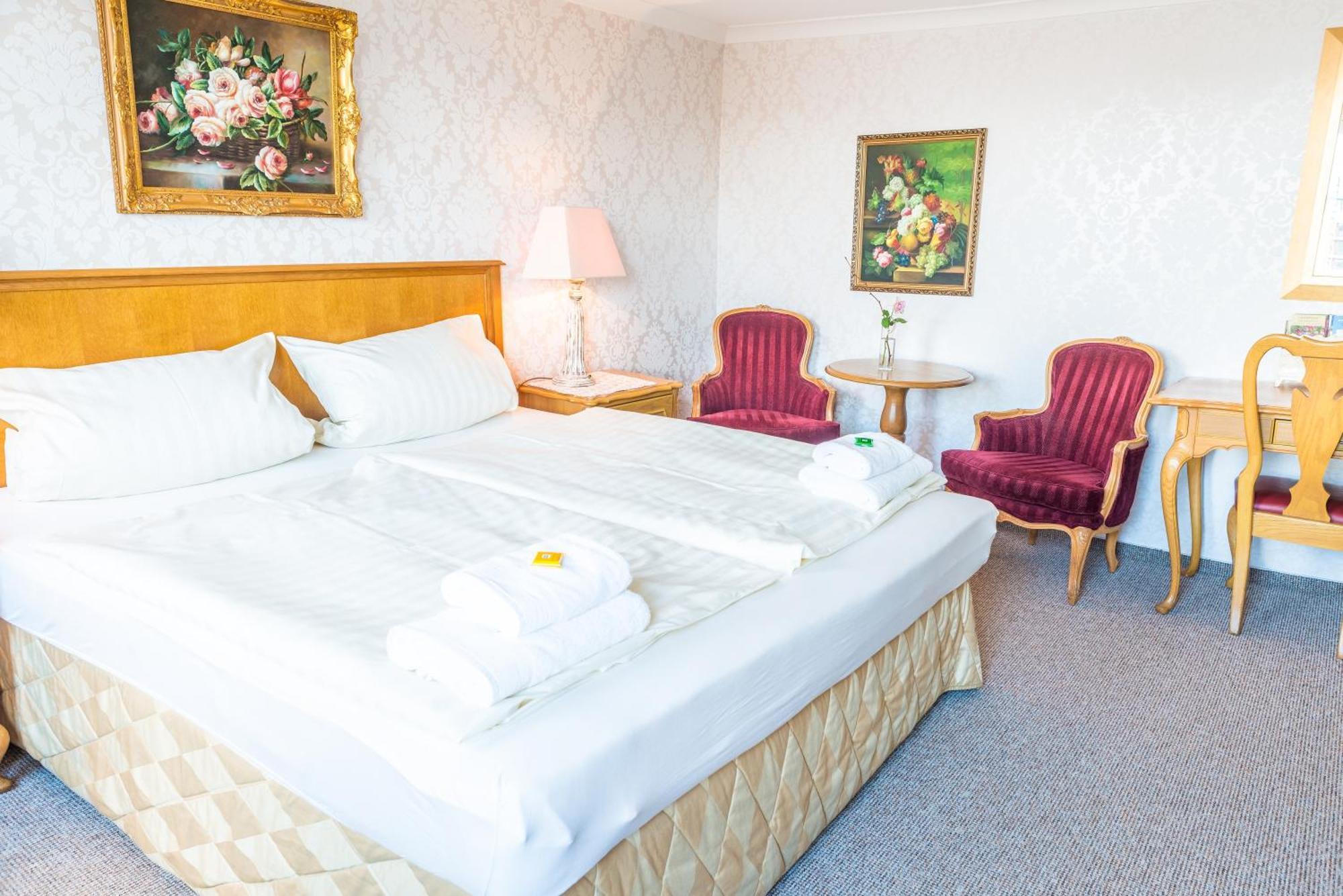 Romantisches Hotel Zur Traube Schwerin Σβερίν Δωμάτιο φωτογραφία