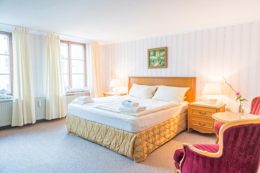 Romantisches Hotel Zur Traube Schwerin Σβερίν Δωμάτιο φωτογραφία