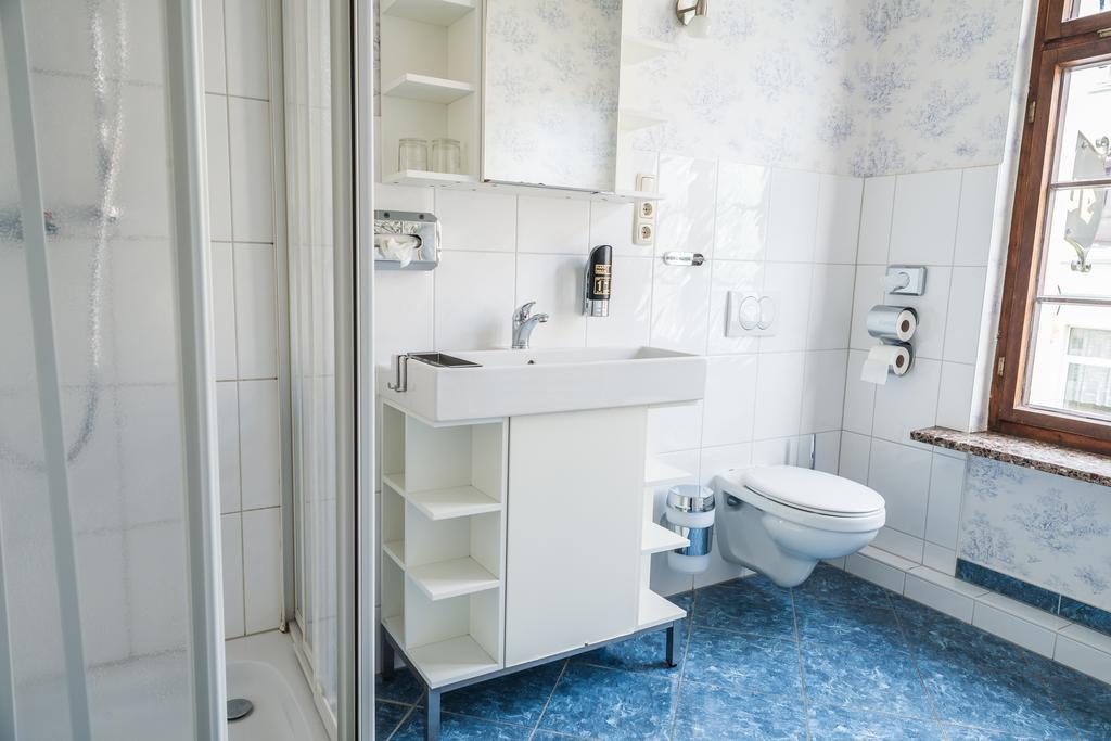 Romantisches Hotel Zur Traube Schwerin Σβερίν Δωμάτιο φωτογραφία
